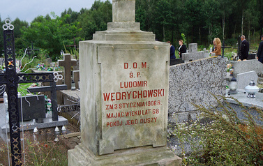 Zabytki - cmentarz parafialny w Krynkach 49