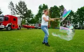 "Festyn z mundurem dla Filipka&rdquo; Uczestnicy pikniku charytatywnego w Stykowie byli bardzo hojni‼️ zebrano ponad 27 tys. zł! Kwota ta pokryje koszt ok. rocznej rehabilitacji dla Filipka cierpiącego na z 15