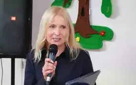 Rodzinna szkoła ma 25 lat! W dniu zakończenia roku szkolnego, odbył się jubileusz Publicznej Szkoły Podstawowej w Rudniku.  Uczniowie śpiewali piosenki a w formie poetyckiej składali podstaw&oacute;wce życze 9