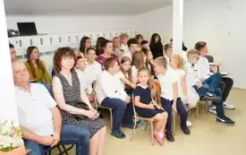 Rodzinna szkoła ma 25 lat! W dniu zakończenia roku szkolnego, odbył się jubileusz Publicznej Szkoły Podstawowej w Rudniku.  Uczniowie śpiewali piosenki a w formie poetyckiej składali podstaw&oacute;wce życze 11