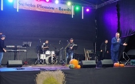 Gminno-Powiatowe Święto Plon&oacute;w w Brodach 1