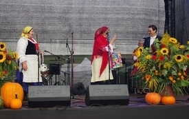 Gminno-Powiatowe Święto Plon&oacute;w w Brodach 87