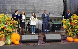 Gminno-Powiatowe Święto Plon&oacute;w w Brodach 98