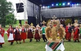 Gminno-Powiatowe Święto Plon&oacute;w w Brodach 136