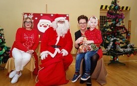 Mikołaj wśr&oacute;d najmłodszych (przredszkola, oddziały przedszkolne, punkty dziennej opieki) 2