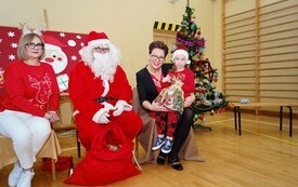 Mikołaj wśr&oacute;d najmłodszych (przredszkola, oddziały przedszkolne, punkty dziennej opieki) 24