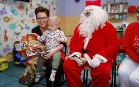 Mikołaj wśr&oacute;d najmłodszych (przredszkola, oddziały przedszkolne, punkty dziennej opieki) 40