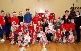 Mikołaj wśr&oacute;d najmłodszych (przredszkola, oddziały przedszkolne, punkty dziennej opieki) 47