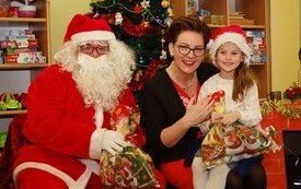 Mikołaj wśr&oacute;d najmłodszych (przredszkola, oddziały przedszkolne, punkty dziennej opieki) 62