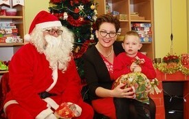 Mikołaj wśr&oacute;d najmłodszych (przredszkola, oddziały przedszkolne, punkty dziennej opieki) 68