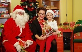 Mikołaj wśr&oacute;d najmłodszych (przredszkola, oddziały przedszkolne, punkty dziennej opieki) 71