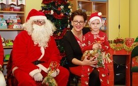 Mikołaj wśr&oacute;d najmłodszych (przredszkola, oddziały przedszkolne, punkty dziennej opieki) 79