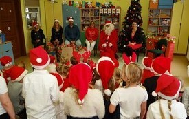 Mikołaj wśr&oacute;d najmłodszych (przredszkola, oddziały przedszkolne, punkty dziennej opieki) 88