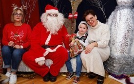 Mikołaj wśr&oacute;d najmłodszych (przredszkola, oddziały przedszkolne, punkty dziennej opieki) 96