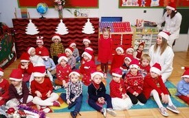 Mikołaj wśr&oacute;d najmłodszych (przredszkola, oddziały przedszkolne, punkty dziennej opieki) 126