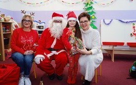 Mikołaj wśr&oacute;d najmłodszych (przredszkola, oddziały przedszkolne, punkty dziennej opieki) 135