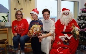 Mikołaj wśr&oacute;d najmłodszych (przredszkola, oddziały przedszkolne, punkty dziennej opieki) 161