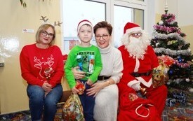 Mikołaj wśr&oacute;d najmłodszych (przredszkola, oddziały przedszkolne, punkty dziennej opieki) 167