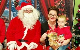 Mikołaj wśr&oacute;d najmłodszych (przredszkola, oddziały przedszkolne, punkty dziennej opieki) 223