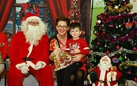 Mikołaj wśr&oacute;d najmłodszych (przredszkola, oddziały przedszkolne, punkty dziennej opieki) 224