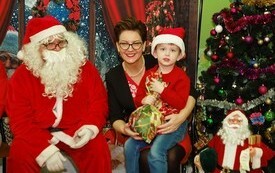 Mikołaj wśr&oacute;d najmłodszych (przredszkola, oddziały przedszkolne, punkty dziennej opieki) 226