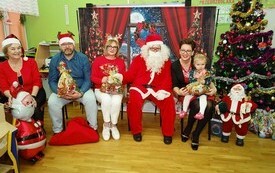 Mikołaj wśr&oacute;d najmłodszych (przredszkola, oddziały przedszkolne, punkty dziennej opieki) 230