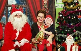 Mikołaj wśr&oacute;d najmłodszych (przredszkola, oddziały przedszkolne, punkty dziennej opieki) 234