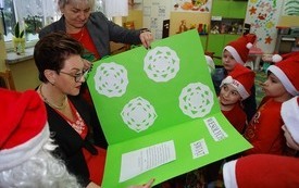 Mikołaj wśr&oacute;d najmłodszych (przredszkola, oddziały przedszkolne, punkty dziennej opieki) 261