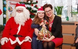 Mikołaj wśr&oacute;d najmłodszych (przredszkola, oddziały przedszkolne, punkty dziennej opieki) 271