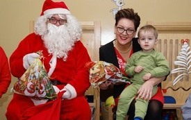 Mikołaj wśr&oacute;d najmłodszych (przredszkola, oddziały przedszkolne, punkty dziennej opieki) 289