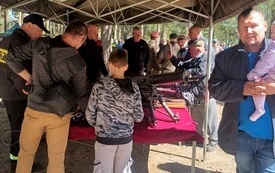 Grzegorz-wystawa-Anielin-Hubal--izba011