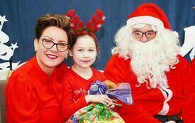 Mikołaj wraz z W&oacute;jhtem Gminy Brody odwiedził wszystkie przedszkola i punkty dziennego opiekuna dla dzieci do lat 3 38