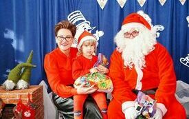 Mikołaj wraz z W&oacute;jhtem Gminy Brody odwiedził wszystkie przedszkola i punkty dziennego opiekuna dla dzieci do lat 3 78