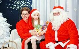 Mikołaj wraz z W&oacute;jhtem Gminy Brody odwiedził wszystkie przedszkola i punkty dziennego opiekuna dla dzieci do lat 3 86