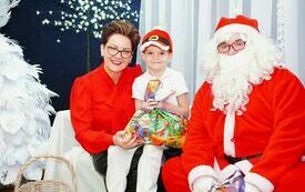 Mikołaj wraz z W&oacute;jhtem Gminy Brody odwiedził wszystkie przedszkola i punkty dziennego opiekuna dla dzieci do lat 3 91