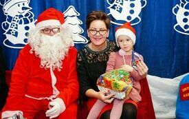 Mikołaj wraz z W&oacute;jhtem Gminy Brody odwiedził wszystkie przedszkola i punkty dziennego opiekuna dla dzieci do lat 3 165