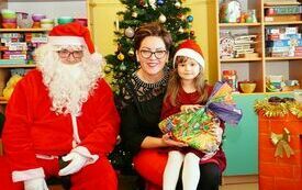 Mikołaj wraz z W&oacute;jhtem Gminy Brody odwiedził wszystkie przedszkola i punkty dziennego opiekuna dla dzieci do lat 3 201