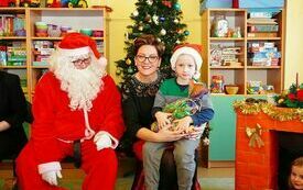 Mikołaj wraz z W&oacute;jhtem Gminy Brody odwiedził wszystkie przedszkola i punkty dziennego opiekuna dla dzieci do lat 3 203