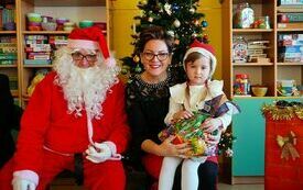 Mikołaj wraz z W&oacute;jhtem Gminy Brody odwiedził wszystkie przedszkola i punkty dziennego opiekuna dla dzieci do lat 3 204