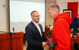 Nowy w&oacute;jt, nowa rada i atmosfera nadziei! Ślubowianie radnych i Ernesta Kumka - W&oacute;jta Gminy Brody 26