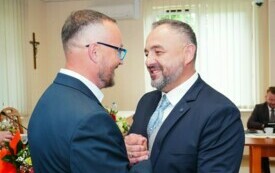 Nowy w&oacute;jt, nowa rada i atmosfera nadziei! Ślubowianie radnych i Ernesta Kumka - W&oacute;jta Gminy Brody 68