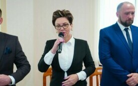 Nowy w&oacute;jt, nowa rada i atmosfera nadziei! Ślubowianie radnych i Ernesta Kumka - W&oacute;jta Gminy Brody 99