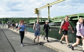 Wędrowali podczas pieszego maratonu &bdquo;Wok&oacute;ł Komina&rdquo; 82