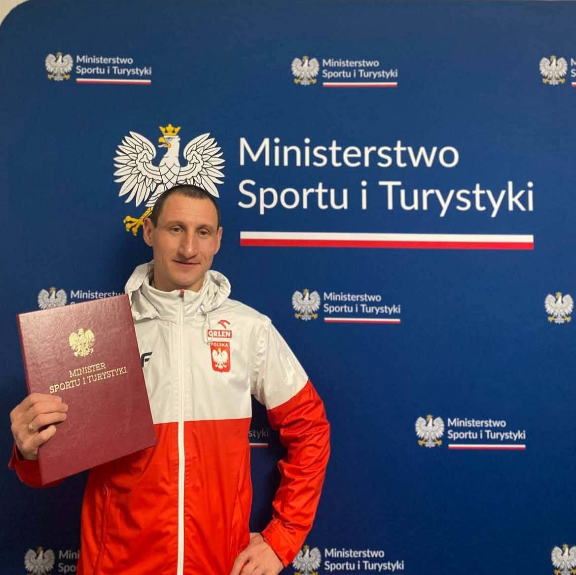 Reprezentant LKB Rudnik z&nbsp;zaszczytnym wyr&oacute;żnieniem. Andrzej Starzynski uhonorowany przez Ministerstwo Sportu i&nbsp;Turystki