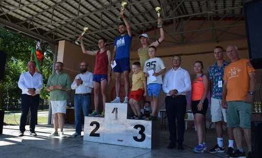 Zdjęcie do Rafał Gontarczyk triumfatorem 27. Międzynarodowego Biegu im. Stanisława Staszica