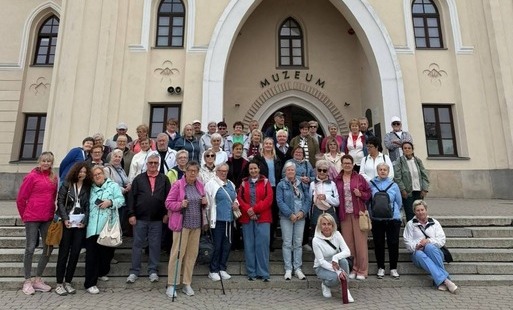 Seniorzy z Gminy Brody na lubelsko-nałęczowskim szlaku turystycznym 