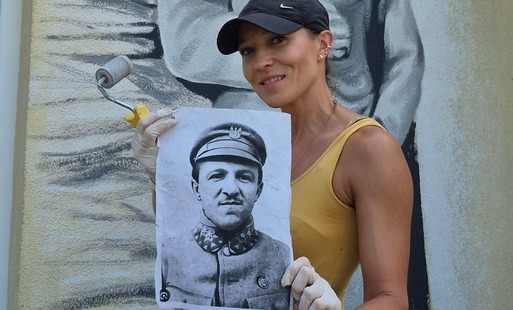 Zdjęcie do W Borze Kunowskim powstaje mural upamiętniający gen. Tadeusza Piskora