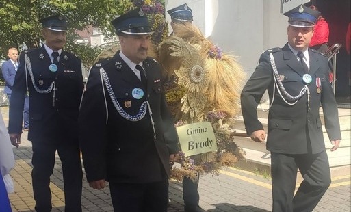 Zdjęcie do Przedstawiciele Gminy Brody na Dożynkach Gminno-Powiatowych w Mircu