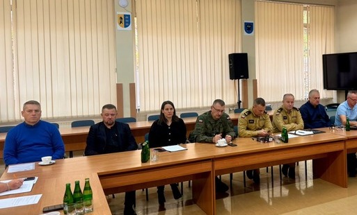 Zdjęcie do Wsp&oacute;lne działania na rzecz bezpieczeństwa mieszkańc&oacute;w powiatu starachowickiego